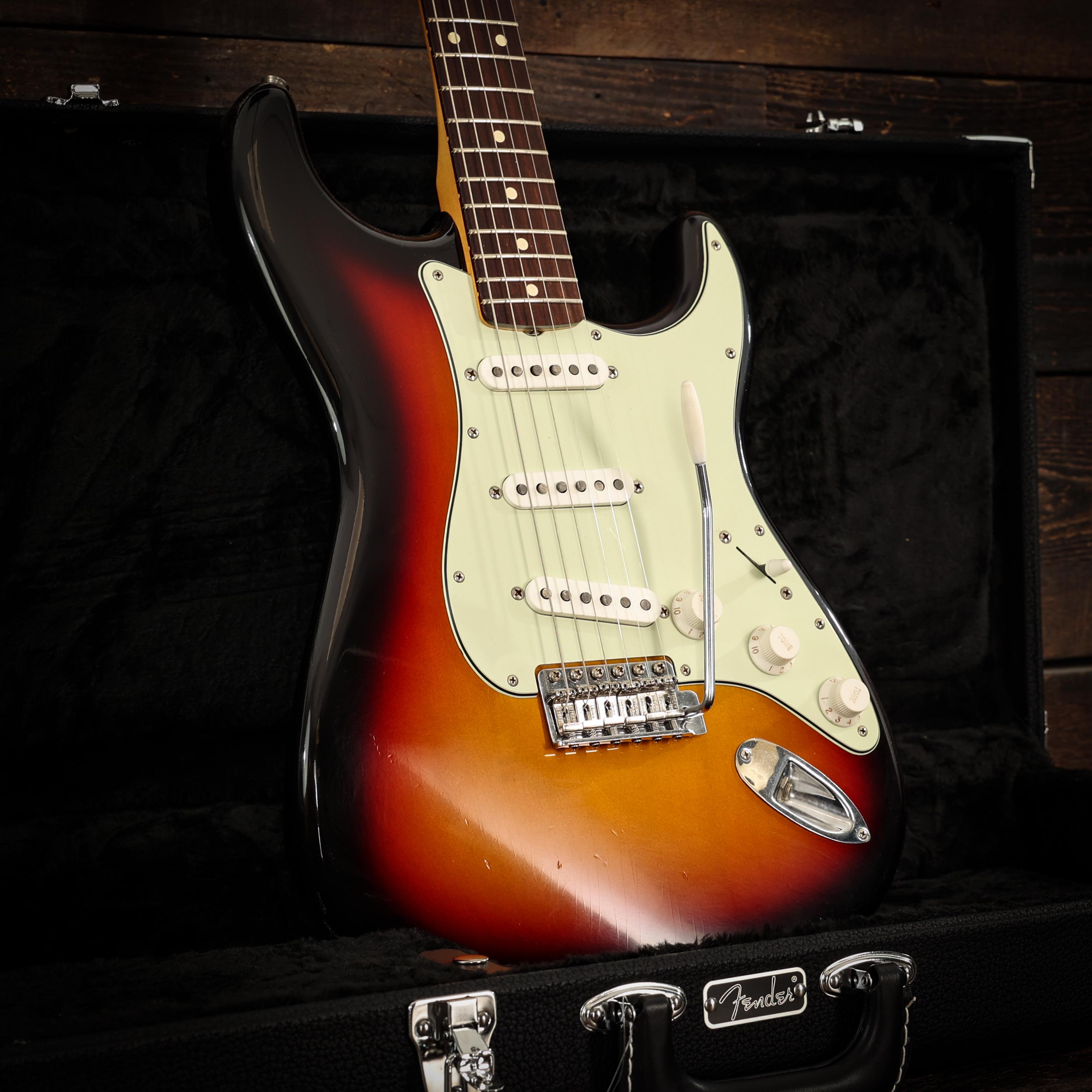 Fender FSR Road Worn '60s Stratocaster in Three Colour Sunburst